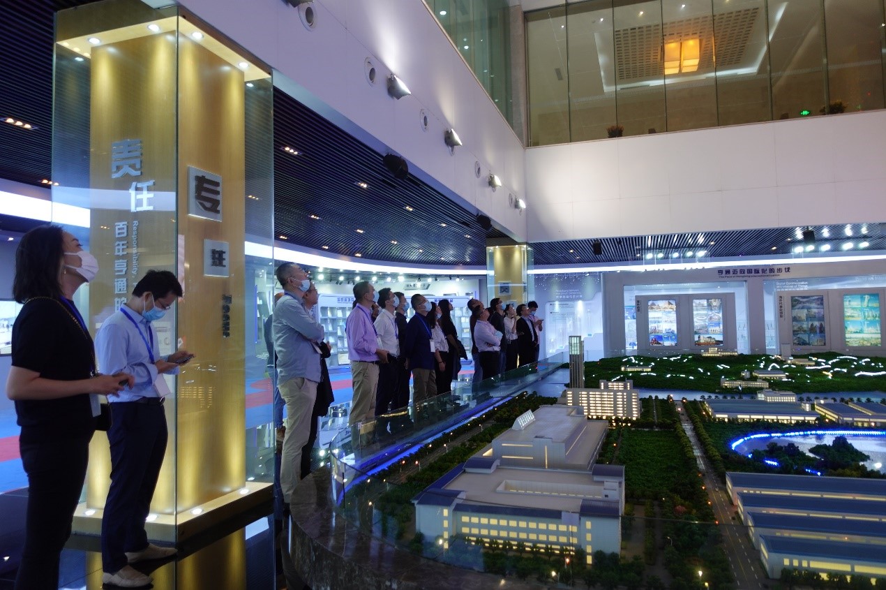 E-works組織智能制造企業蒞臨亨通考察交流-共享成長 共謀發展(圖3) E-works組織智能制造企業蒞臨亨通考察交流-共享成長 共謀發展(圖3)